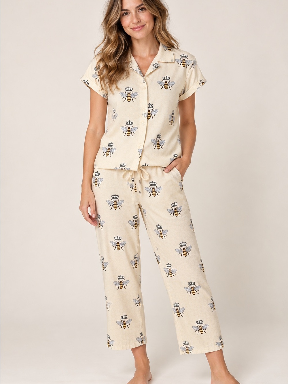 The Cat's Pajamas Luxe Pima Capri Pajama Set Queen Bee Honey, Size Medium